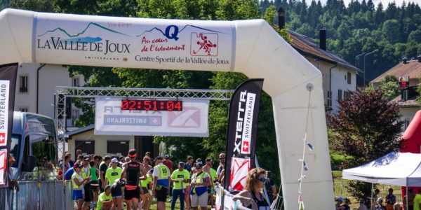 course à pieds nicolas raybaud xterra switzerland newton 2xu tri