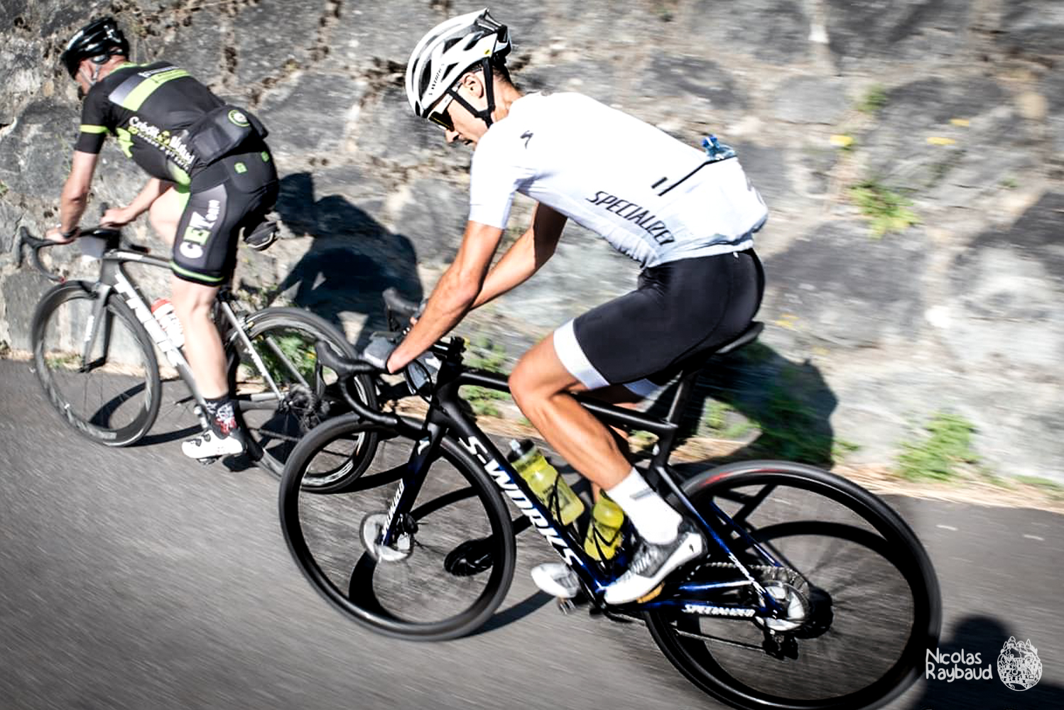 nicolas raybaud dans l'ascension du col du glandon sur son specialized sworks tarmac alaphililipe exos