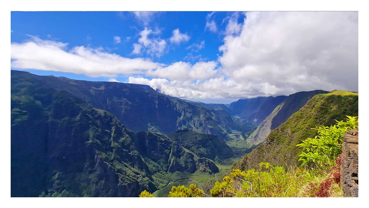 vallée de la rivère des remparts